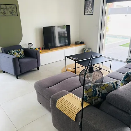 Alma, 3 Chambres, Piscine Privee, Elegante Maison Familiale Au Calme Entre Montpellier Et La Mediterranee Villa *