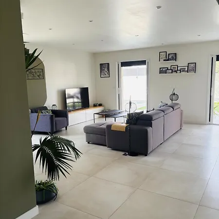 Villa Alma, 3 Chambres, Piscine Privee, Elegante Maison Familiale Au Calme Entre Montpellier Et La Mediterranee Lattes